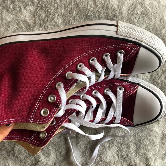 New Chuck Taylor Converse - Picture 5 of 7